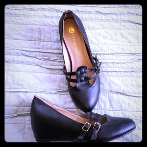 Chase & chloe wedges